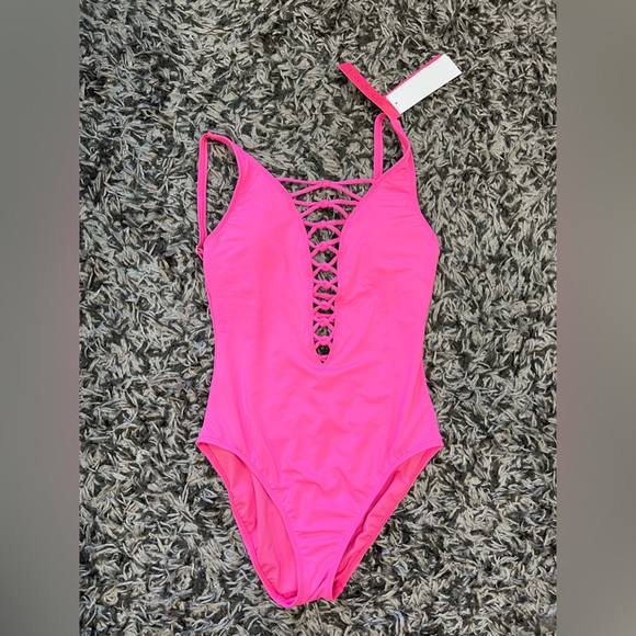 Isle Lattice One-Piece Swimsuit- NWT - Lilly Pulitzer 🔥🔥🔥 - Picture 12 of 15
